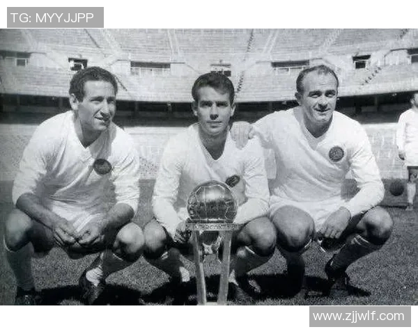 从绿茵传奇到永恒偶像足球王者贝利的一生与辉煌