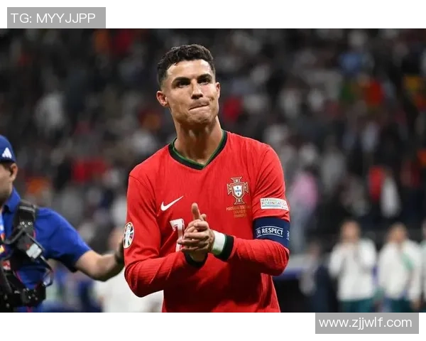 全球七大足球巨星排名揭秘他们的巅峰表现与历史地位